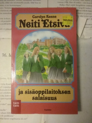 Carolyn Keene - Neiti Etsivä ja sisäoppilaitoksen salaisuus