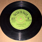 VEIKKO TUOMI SINGLE 45-PLD 219 ODEON TAAKSENI KATSO EN... - pikkukuva 2
