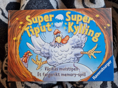 Super Tiput Värikäs Muistpeli.2002