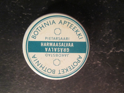 VANHA HARMAASALVAA METALLIASKI BOTHNIA APTEEKKI PIETARSAARI