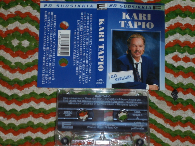 C-kasetti - KARI TAPIO - Olen Suomalainen - 1995 EX+