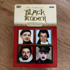 Musta kyy - Koko sarja DVD - pikkukuva 1