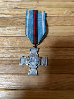 Muistoristi 8.Divisioona