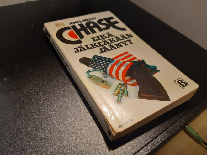 James Hadley Chase: Eikä jälkeäkään jäänyt