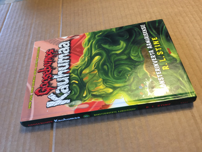 R.L.STINE GOOSEBUMPS KAUHUMAA MONSTERINVERTA.... HYVÄ