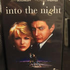 Yön selkään - Into the Night (1985) DVD Norjajulkaisu - pikkukuva 1