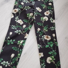 H&M mustat kukka -kuosilliset Housut / Stretch - koko 36 - pikkukuva 2