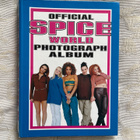 Official Spice World: Photograph Album (71 valokuvaa) - pikkukuva 1