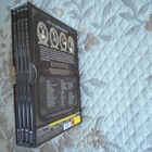 KAHDEN KERROKSEN VÄKEÄ Kausi 1./ 4 dvd.tä  BOX V.1971 - pikkukuva 5