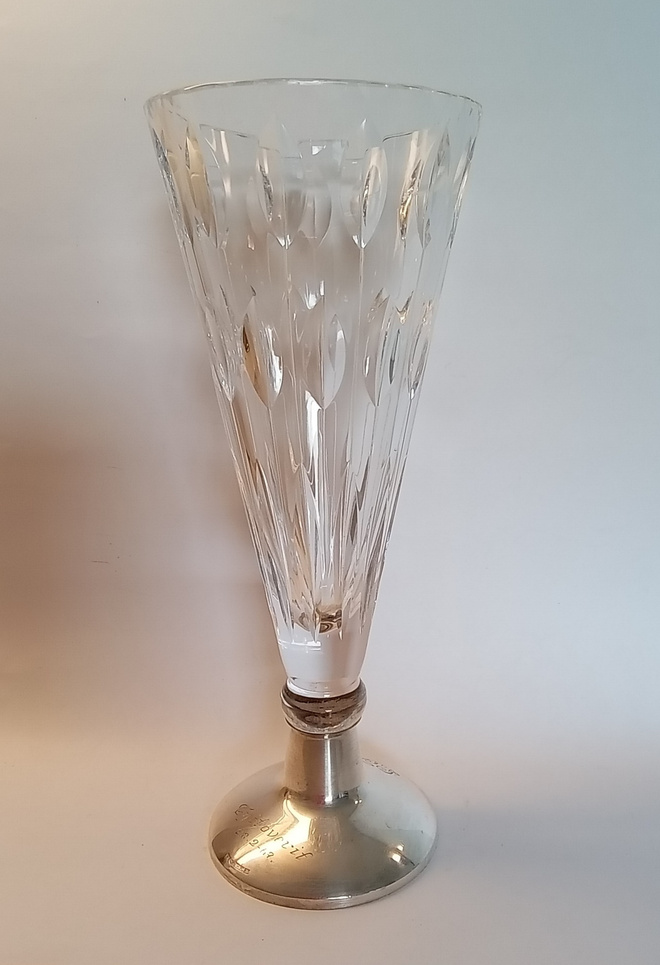 Maljakko hopea 813 jalalla