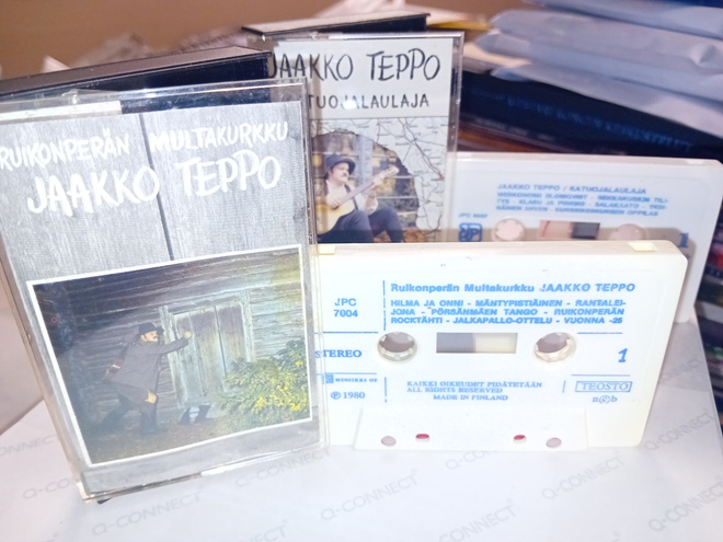 2 kpl c-kasetti Jaakko Teppo ( SIS POSTIKULU  )