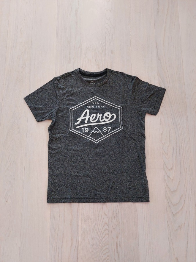 Aeropostale t-paita miehelle koko M