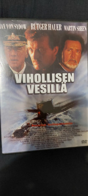 Vihollisen Vesillä