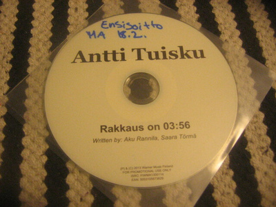 Antti Tuisku - Rakkaus on (promo cds)