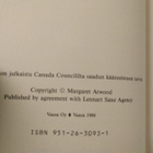 Margaret Atwood: Yli veden - pikkukuva 2
