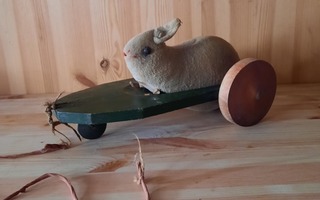 Vanha vetolelu pomppiva pupu