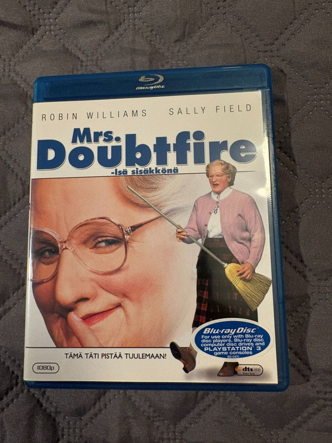 Mrs. Doubtfire - Isä Sisäkkönä (1993) Blu-Ray Suomijulkaisu