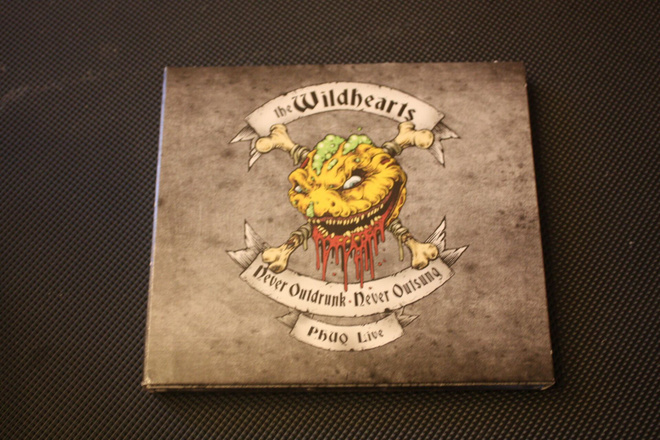 The Wildhearts – Never Outdrunk • Never Outsung digipak 2CD