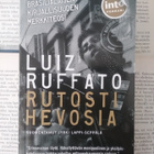 Luiz Ruffato - Rutosti hevosia (pokkari) - pikkukuva 1