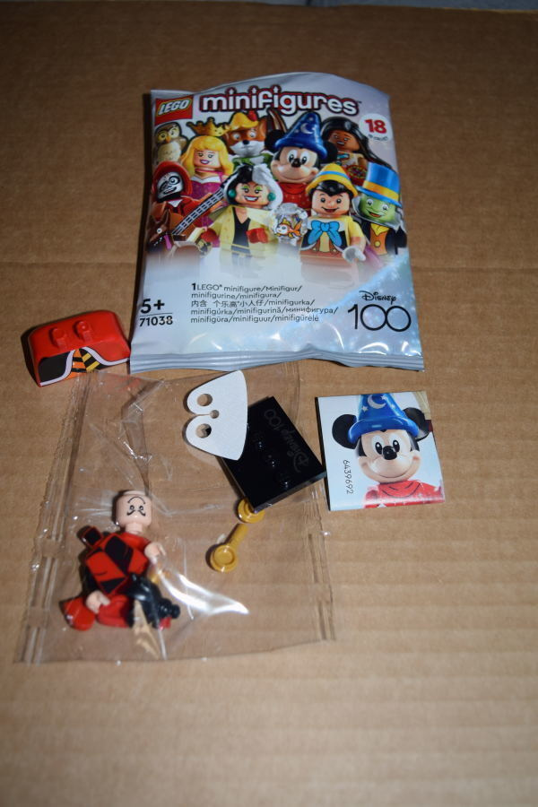 Lego 71038  Disney 100 minifiguuri Herttakuningatar