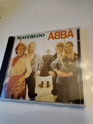 CD ABBA - Waterloo  ( Sis.postikulut )