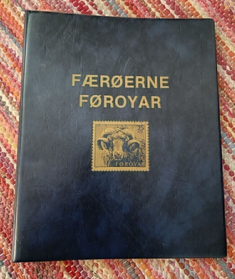 Fäärsaaret postimerkkikansio tyhjä