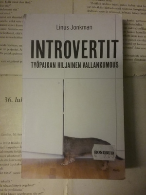 Linus Jonkman - Introvertit (pokkari)
