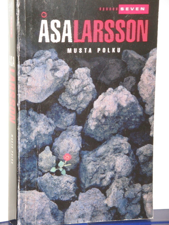 Åsa Larsson : MUSTA POLKU
