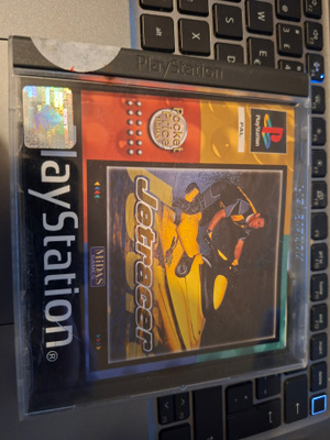 PS1 Jetracer, ei kansilehteä