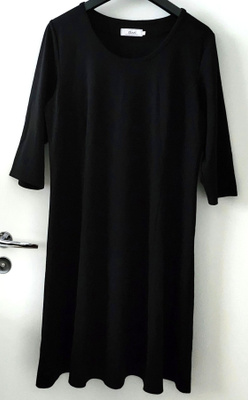 a-mallinen mekko 50-52 (Zizzi L)