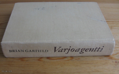 Brian Garfield: Varjoagentti, Otava 1981. 439 s. Sid