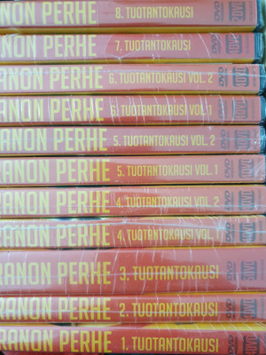 SERRANON PERHE KOKO SARJA 1-8 DVD UUSIA!