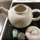 Valkoinen teekannu (Tea for Two-mallinen) + teekuula - pikkukuva 3