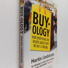 Martin Lindstom : Buyology : how everything we believe ab... - pikkukuva 1