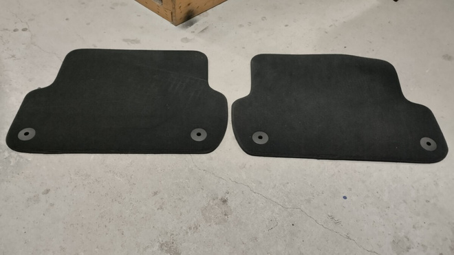 Audi A4 B6 tekstiilimatot taakse