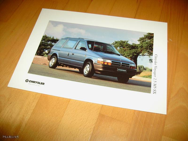 Chrysler Voyager 2,5 M5 SX esite 1995 - Suomi