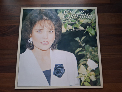 EIJARIITTA ( EIJA KANTOLA ) - SAMPPANJARUUSU . LP