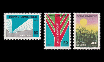 Turkki 2338-40 ** Atatürkin teokset ja uudistukset (1974)