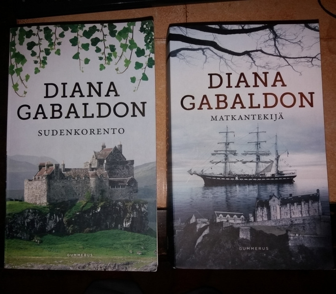 Diana Gabaldon pokkari Sudenkorento