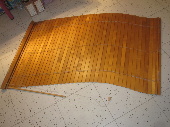 Puinen sälekaihdin 69cm x 120cm