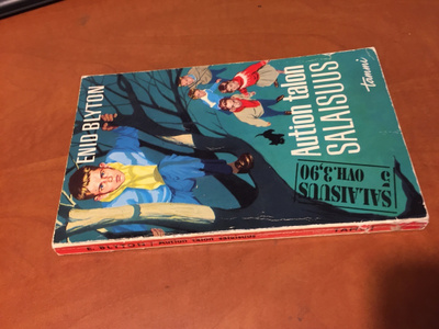 ENID BLYTON AUTION TALON SALAISUUS