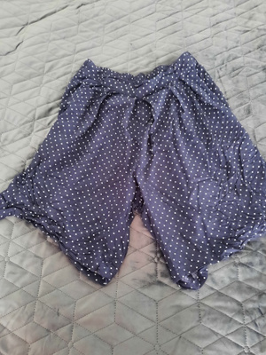 Shortsit koko XL
