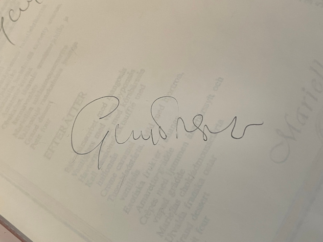 Guy Forget nimikirjoitus paperilla