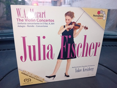 3SACD + DVD Julia Fischer : W.A.Mozart the Violin Concertos