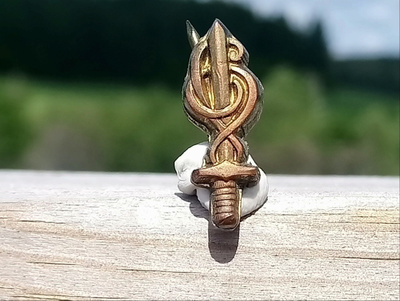 SA - Vanha tunnus. Yksi piikki puuttuu. Pituus - 20 mm.