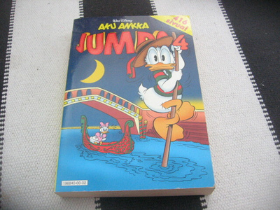 Aku Ankka Jumbo 4
