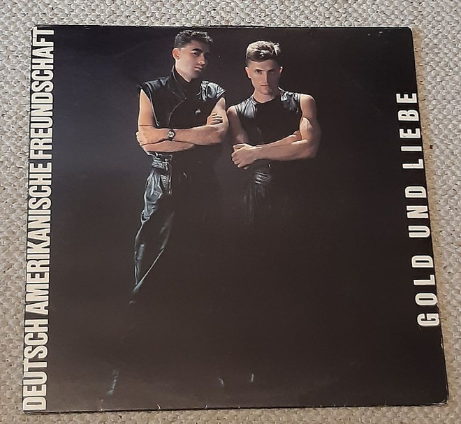 D.A.F. – Gold Und Liebe LP (Suomi-painos 1981)