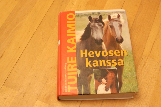 Tuire Kaimio Hevosen kanssa 642 sivua