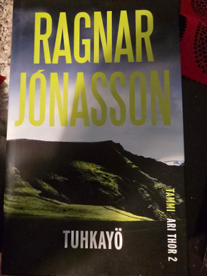 Ragnar Jonasson: Tuhkayö 1.p