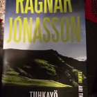 Ragnar Jonasson: Tuhkayö 1.p - pikkukuva 1